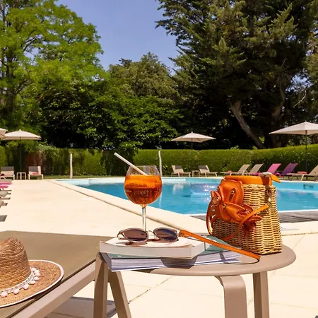 & De La Bretesche 5*