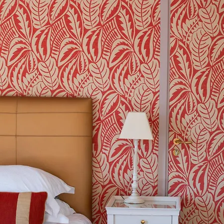 & De La Bretesche Szálloda 5*