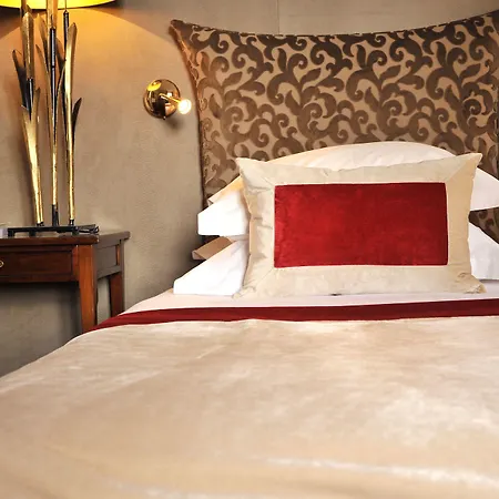 Hotel & De La Bretesche