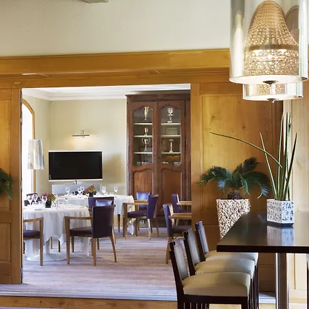 Hotel & De La Bretesche 5*