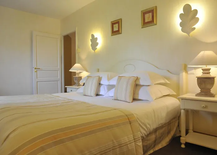 Hotel & De La Bretesche 5*