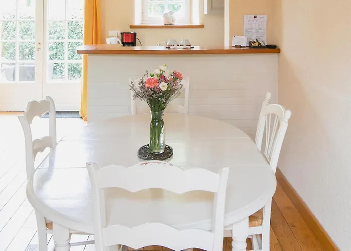 & De La Bretesche 호텔 5*